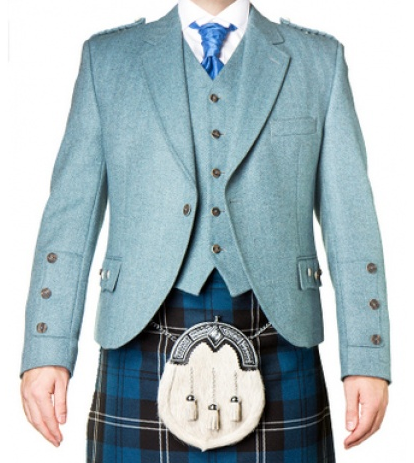 Braemar in Tweed -  - 1