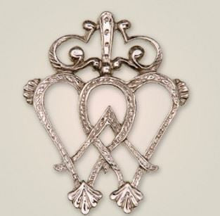 Luckenbooth Brooch - 
